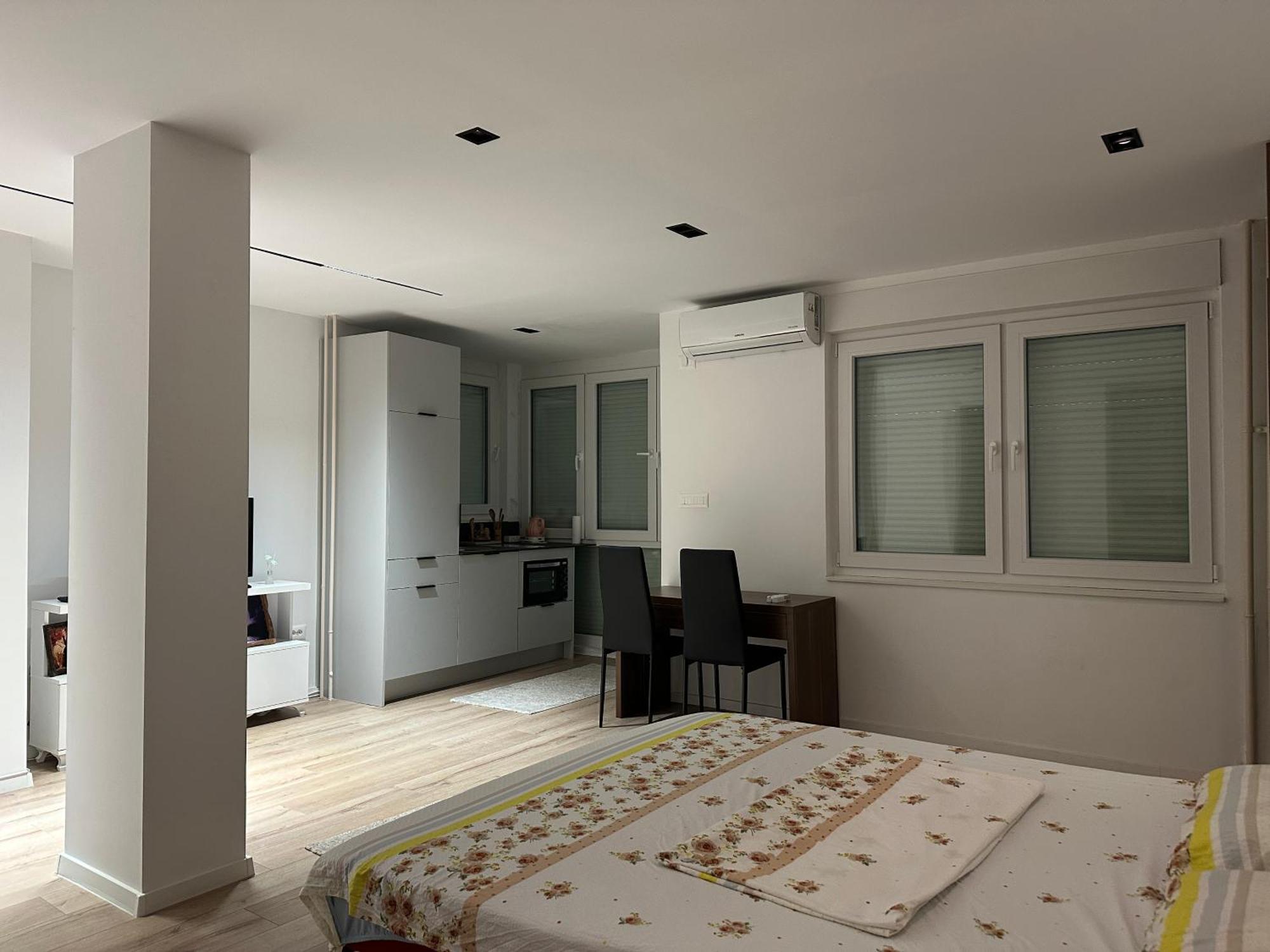 Studio Y Gjakova Buitenkant foto